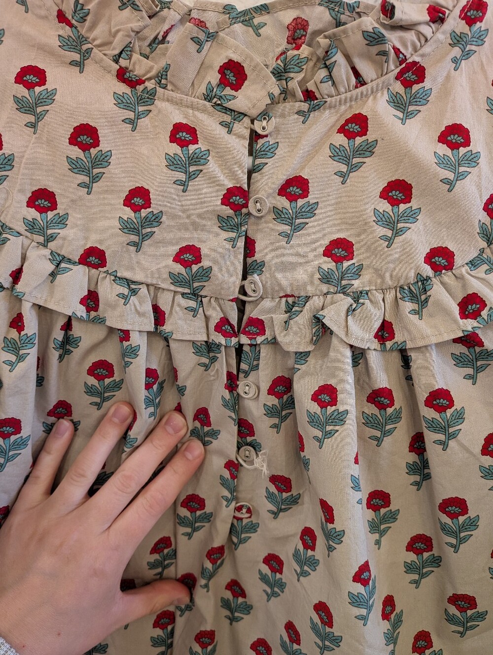 AUREUM Cream Blouse with Red Floral Print - Picture 2 of 7